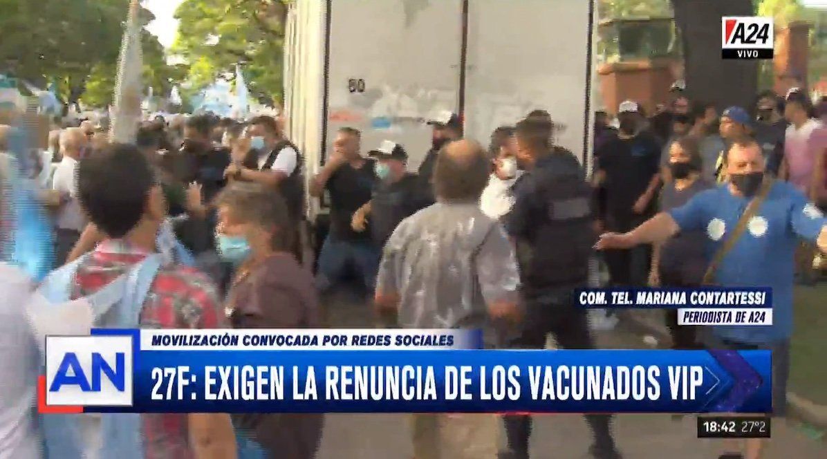 Tensión, gritos y trompadas frente a la Quinta de Olivos en la movilización