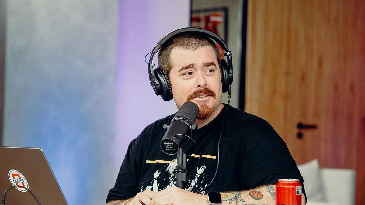 Cómo y dónde escuchar la TERCERA TEMPORADA de LA CRUDA, el podcast de MIGUE GRANADOS