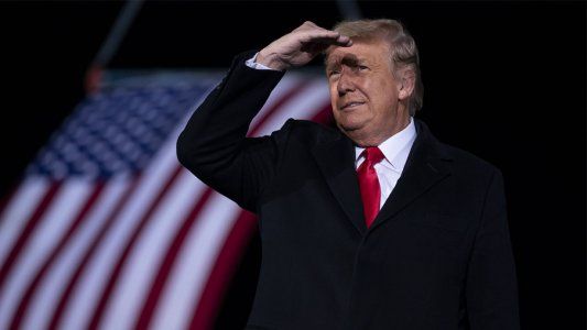 Trump ahora condena la violencia y dice que no va a la asunción de Biden: crece la presión para que sea destituido inmediatamente