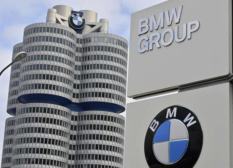 El Grupo Aleman BMW le comprará litio a Livent Argentina por US$ 334 millones para fabricar su quinta generación de baterias porque proyecta que en 2030 la mitad de los autos que se comercialicen serán totalmente eléctrico.&nbsp;