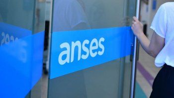Jubilaciones, Pensiones y desempleo: quiénes cobran este jueves 29