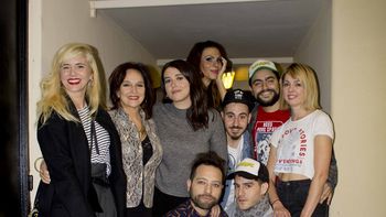 Griselda Siciliani aplaudió a su hermana Leticia en el estreno de Salvajes