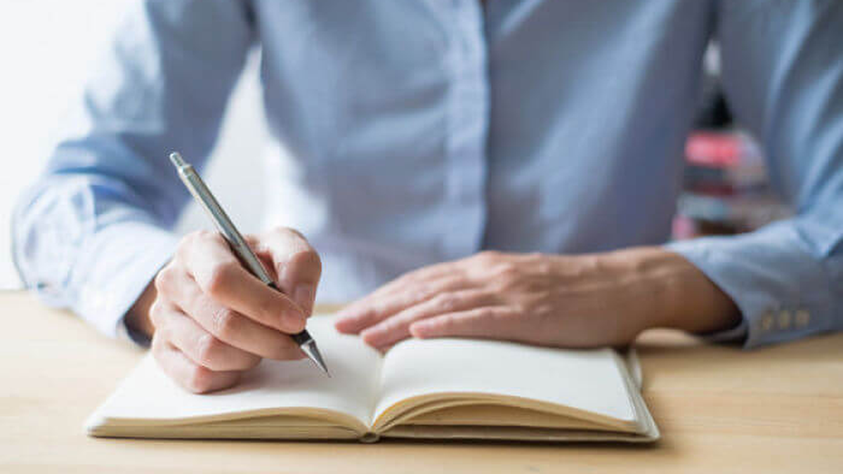 El cuaderno en los sueños representa tu forma de recordar