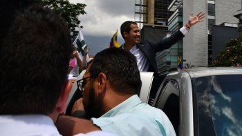Guaidó evalúa hacer una gira por Europa para sumar presión contra Maduro