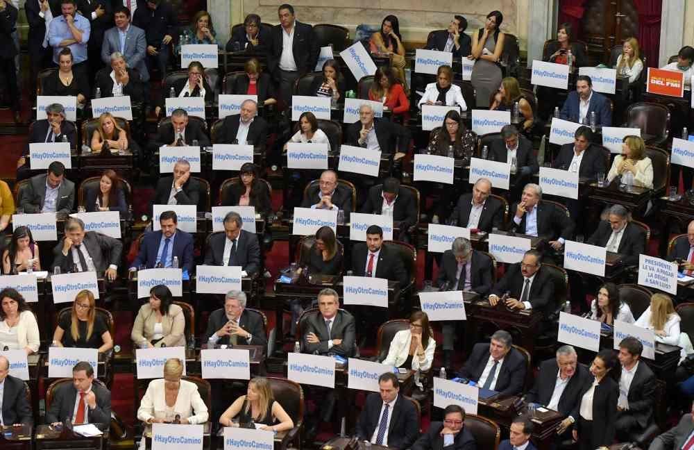 Con un discurso de campaña, Macri le hizo pisar el palito al kirchnerismo en medio de una sesión lamentable