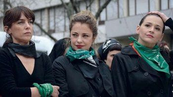 El respaldo a Dolores Fonzi tras la intimación de Fernando Burlando