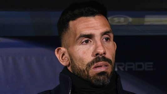 Preocupación por la salud de Carlos Tevez: fue internado de urgencia