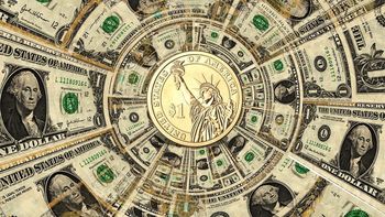 El dólar blue avanzó $4 y alcanzó un nuevo máximo histórico