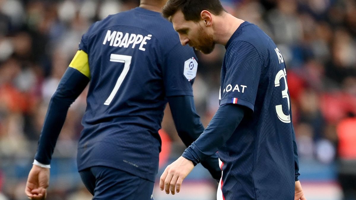 Lionel Messi fue silbado en la derrota del PSG de este domingo ante Rennes por 2-0. (Foto: AFP)