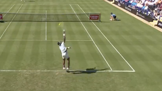 ¿El peor saque de la historia del tenis profesional? Este de Frances Tiafoe que se hizo viral
