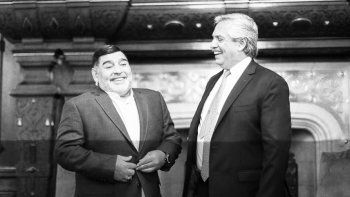 Alberto Fernández, sobre los 60 de Maradona: Los argentinos le debemos muchos momentos de felicidad