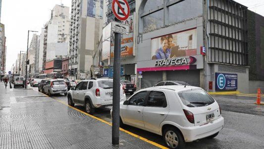 Ciudad: vuelve la prohibición de estacionar los días hábiles