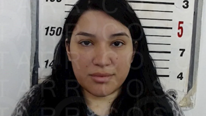 Acusan por primera vez de asesinato a una mujer por abortar