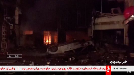 Irán amenazó con atacar bases de Estados Unidos y sus aliados si Washington interviene en respaldo de las protestas