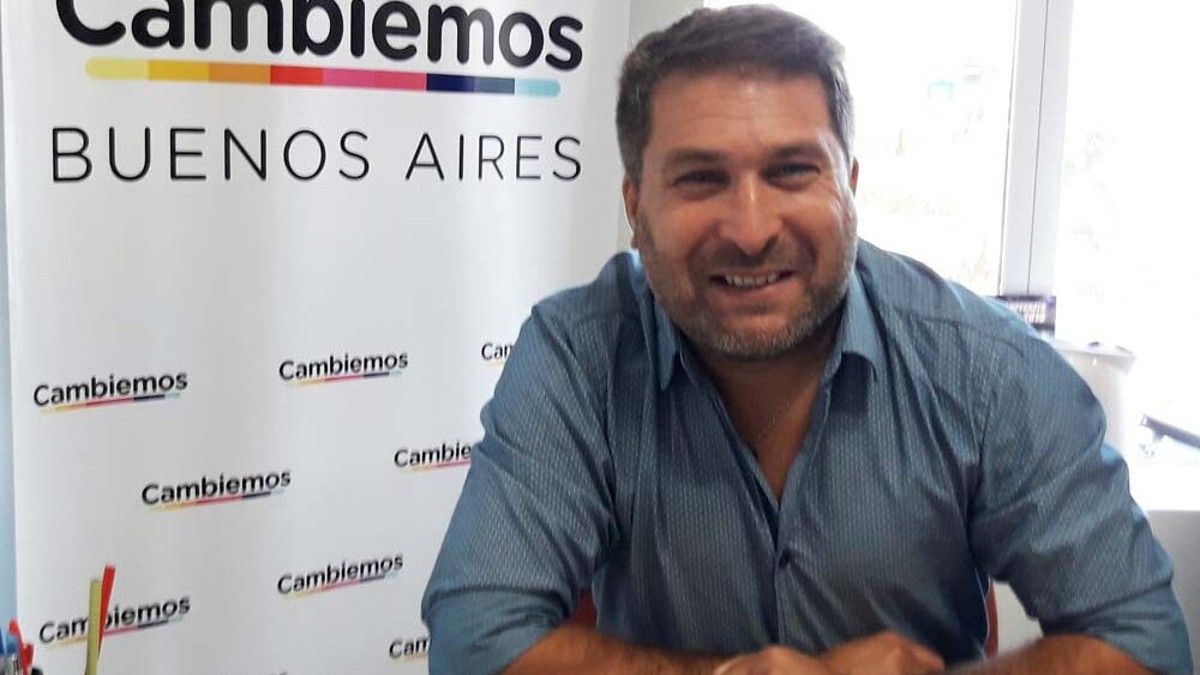 Denuncian que un concejal de Berazategui alquilaba autos y después los vendía.
