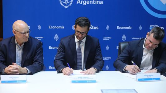 El Gobierno y automotrices acordaron fijar precios de autos 0km hasta el 31 de octubre