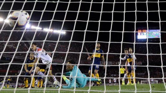 Un River indestructible ante un Boca sin osadía ni lucidez