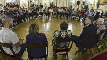 Familiares de los caídos en Malvinas viajan a las islas a rendirles homenaje