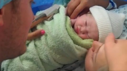 Luisana Lopilato compartió el conmovedor video del parto de Noah junto a Michael Bublé cantando