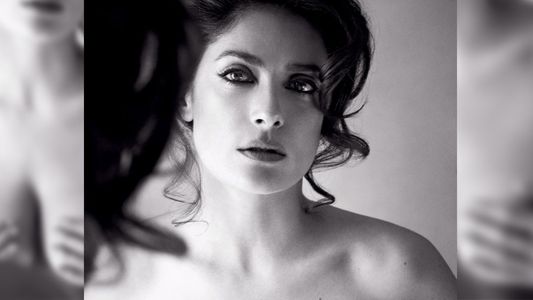 ¡Para un cuadro! El topless de Salma Hayek