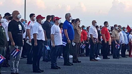 Con la presencia de Raúl Castro, el régimen de Cuba organizó una marcha contra el bloqueo de Estados Unidos