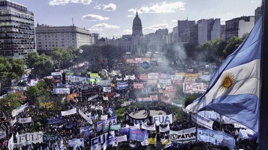 Tras el veto de Milei, la oposición pidió sesionar el miércoles para tratar el presupuesto universitario