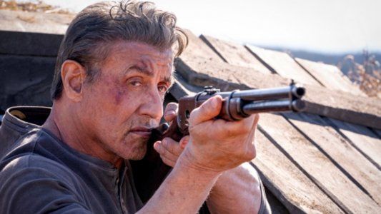 Sylvester Stallone deja todo en el final del viaje de Rambo
