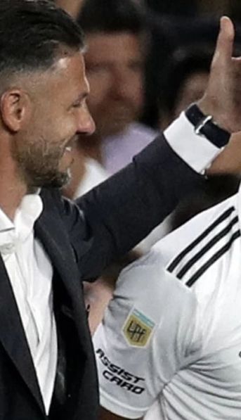La llamativa frase de Martín Demichelis tras el polémico posteo de Miguel Borja