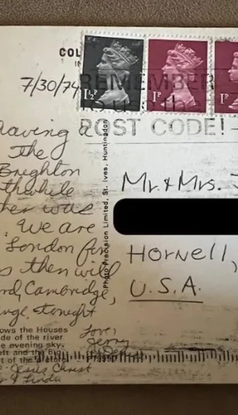 Misterio: una mujer recibió una tarjeta postal enviada hace 62 años