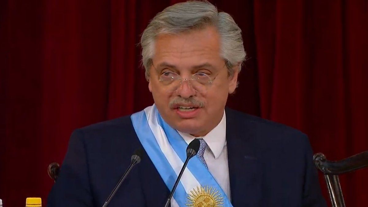 El Gobierno llamará a sesiones extraordinarias para debatir la emergencia económica, social y sanitaria