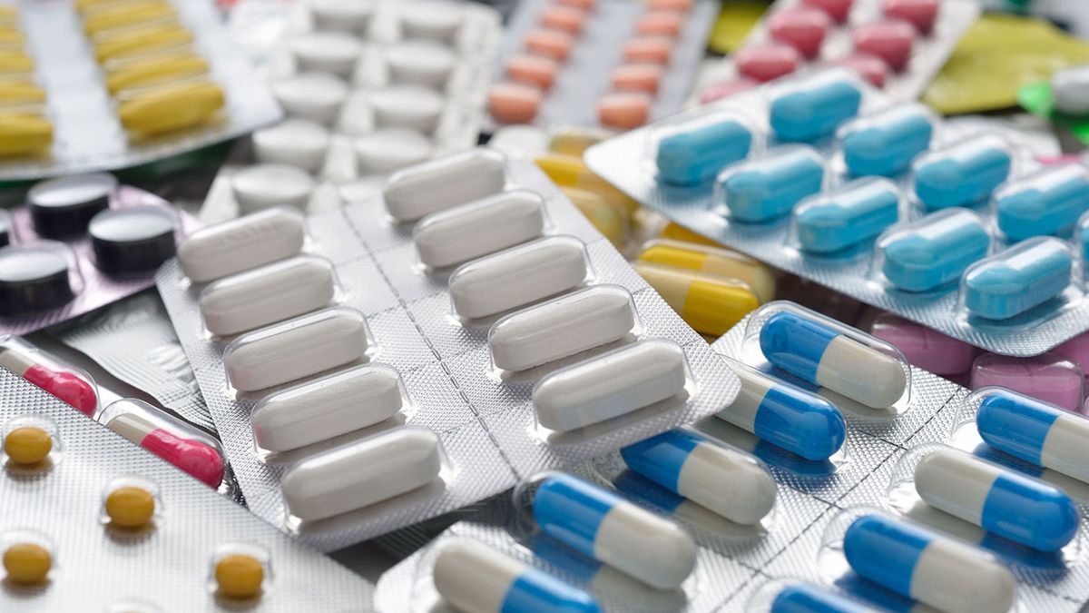 Los medicamentos de primeras marcas ya salen casi un 200% más que los genéricos: ¿por qué?