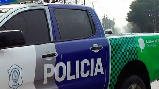 Un hombre discutió con su novia, la mordió y le arrancó un pedazo de oreja