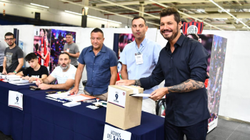 Tinelli arrasó con el 80% en una elección con récord de votantes y es el nuevo presidente de San Lorenzo