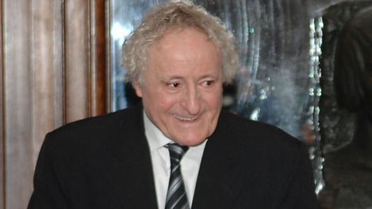 Roberto Carnaghi, reconocido por la Legislatura Porteña