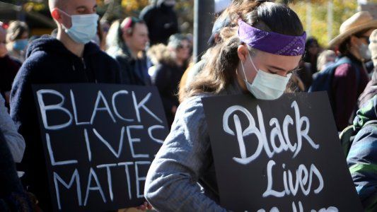 Multitudinarias protestas en 3 continentes con el lema Black Lives Matter en honor a George Floyd