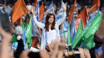 El kirchnerismo abandona a las provincias y ata su futuro a la elección presidencial (si es que Cristina finalmente se presenta)