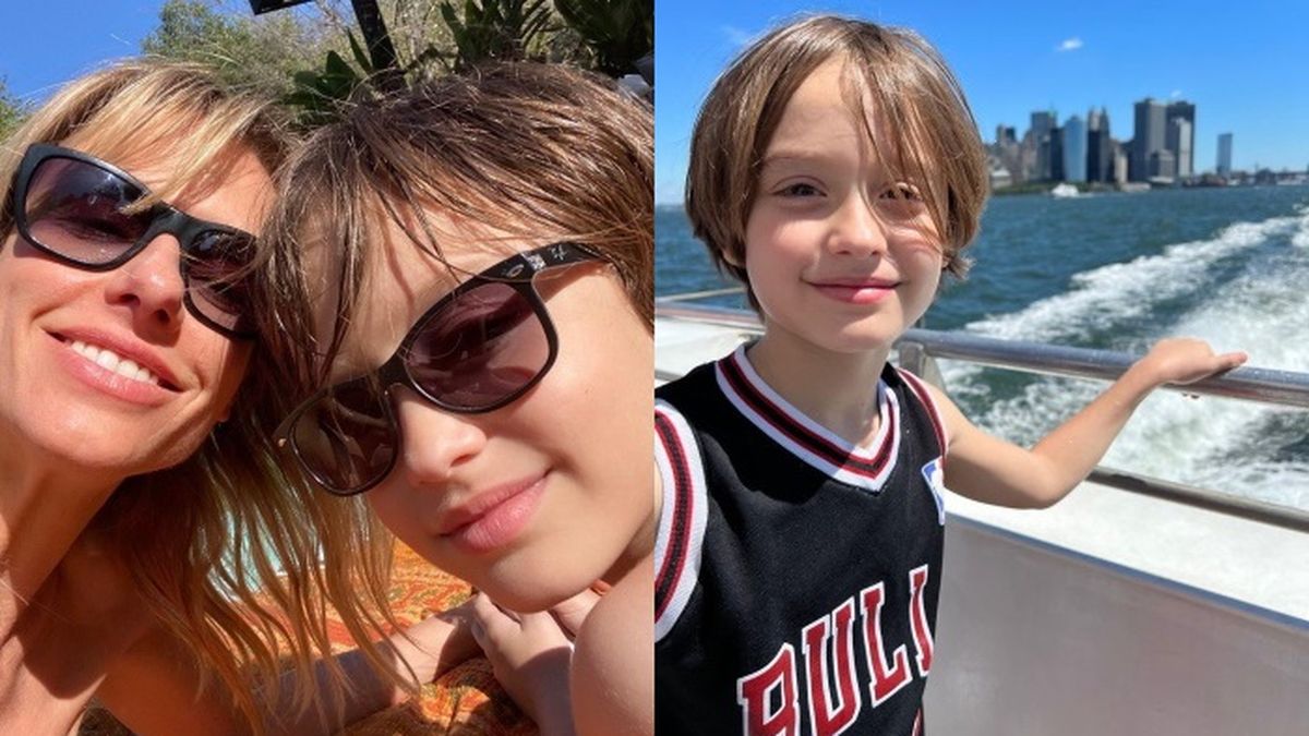 Máximo junto a su mamá Mariana Fabbiani. Dos gotas de agua. 