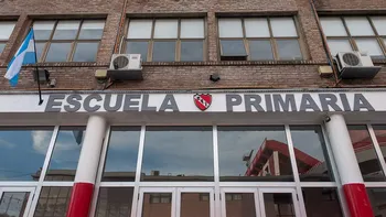 Barras de la U de Chile en Avellaneda: Independiente cerró su escuela y reforzó la seguridad