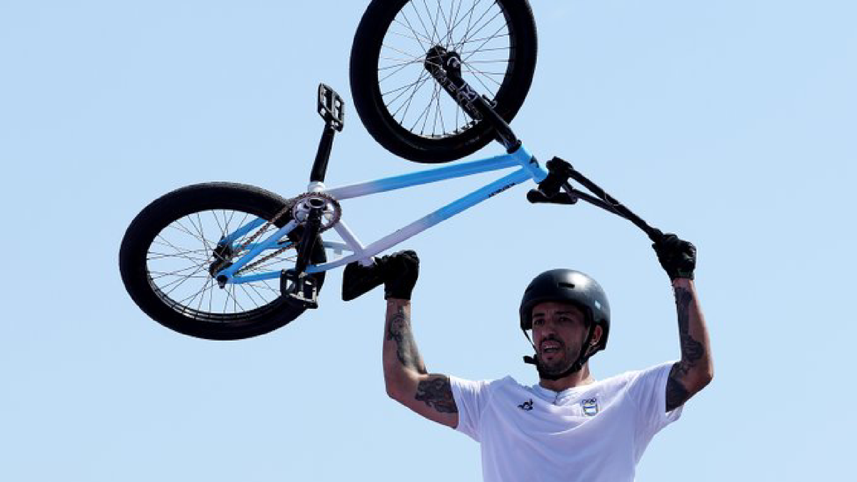 El festejo de las estrellas del deporte argentino tras el oro de Maligno Torres en París 2024. (Foto: JJOO)