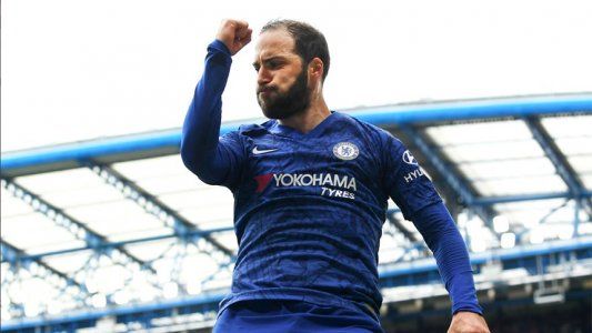 Premier League: Higuaín volvió al gol y Chelsea ganó y clasificó a la Champions League