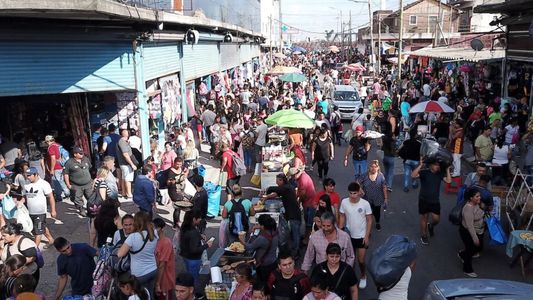 La Salada volvió a abrir este lunes bajo estrictas condiciones judiciales