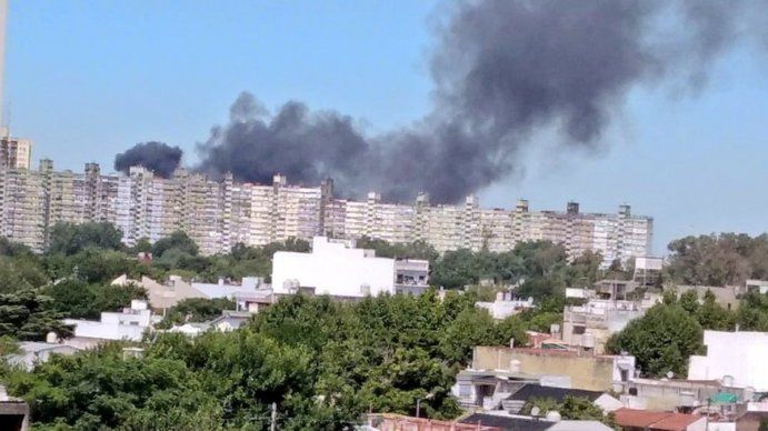 Masivo corte de luz en varios barrios porteños a raíz de una doble falla en la red de alta tensión de Edesur