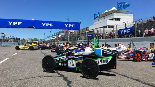 Más de 70 escuelas técnicas crearon sus propios autos eléctricos y compitieron en el Autódromo de Buenos Aires