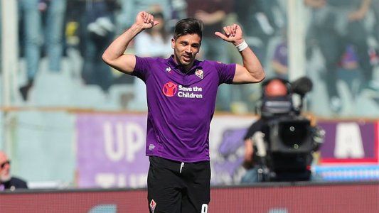 Con Batistuta en la tribuna, Gio Simeone marcó en el empate de Fiorentina ante Torino