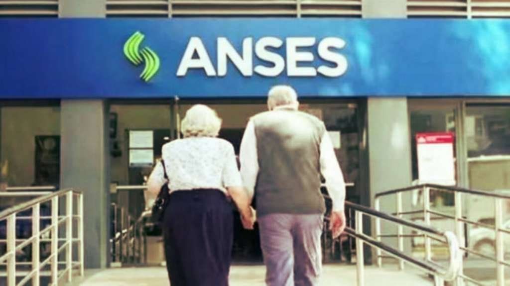 ANSES Miércoles 8 de abril: jubilados con DNI 8 y 9 podrán cobrar en bancos