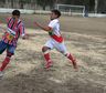 Le sacaron tarjeta roja, golpeó al árbitro y lo dejó inconsciente en pleno partido