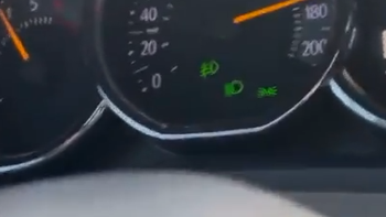 Escándalo por otra Toretto al volante: se filmó a 180 km/h y cruzó semáforos en rojo