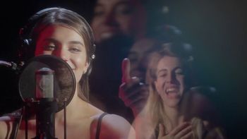 Laura Esquivel y Eva de Dominici cantaron a dúo un tema de Axel y Abel Pintos