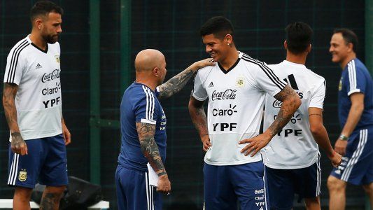 Otra preocupación para Sampaoli: Rojo estrenó botines y se ampolló los pies