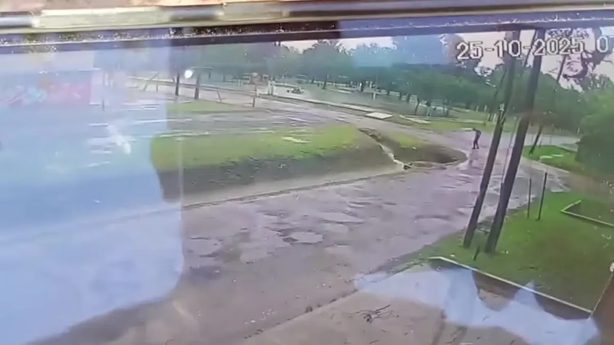 El cuerpo fue encontrado este martes, a pocos metros de un puente cercano al arroyo. 